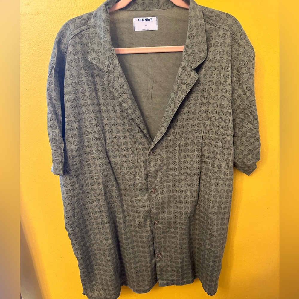 Men’s Green button down shirt